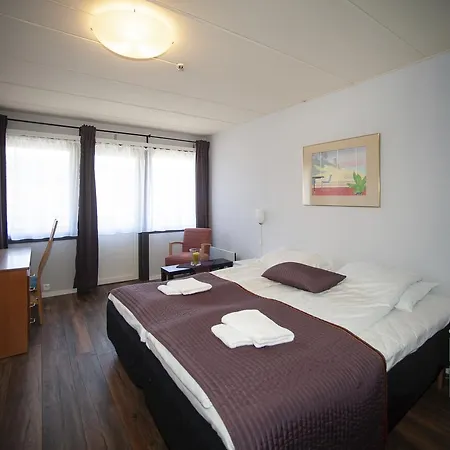 Strand Fjordmotel 3*